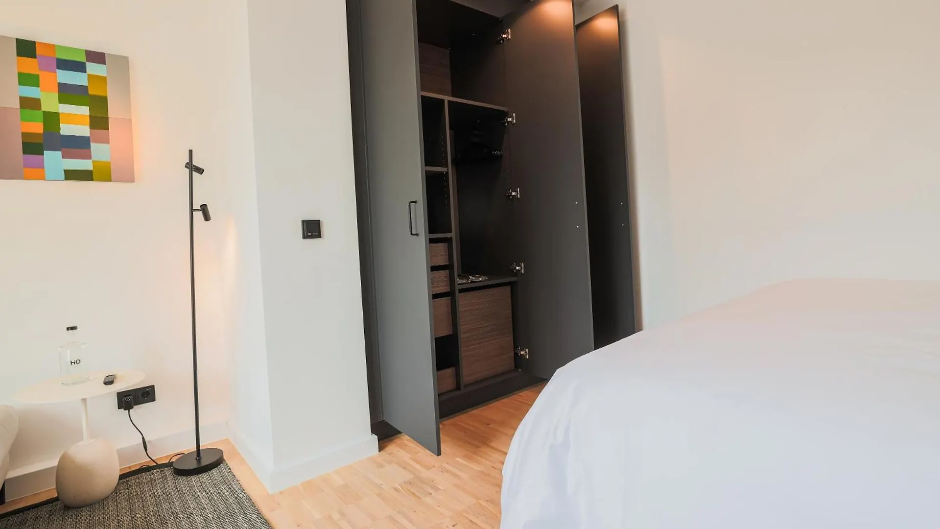 Bob W Munich Schwabing Aparthotel