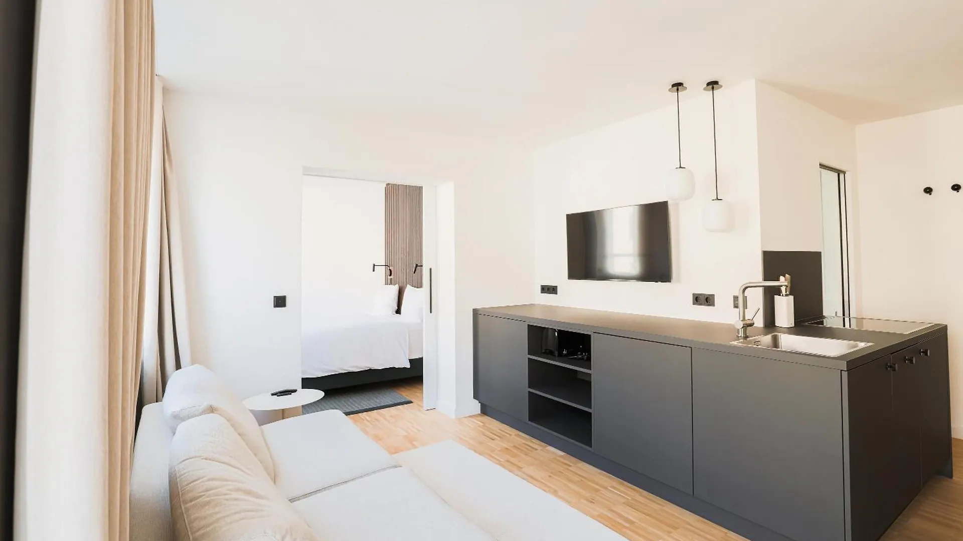 Bob W Munich Schwabing Aparthotel