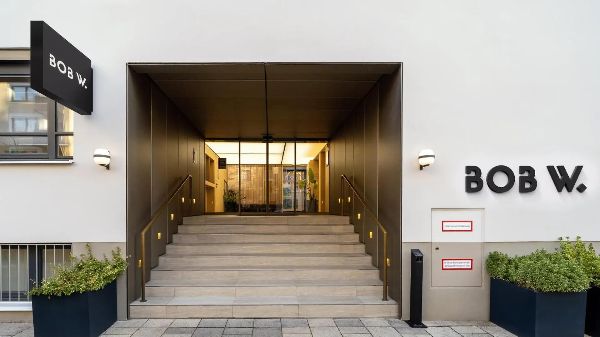 ****  Bob W Munich Schwabing Aparthotel Germany